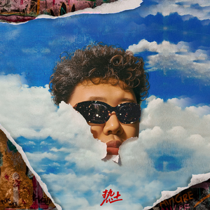 女生让男生看她的小笼包
