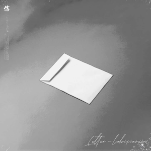 女生让男生看她的小笼包
